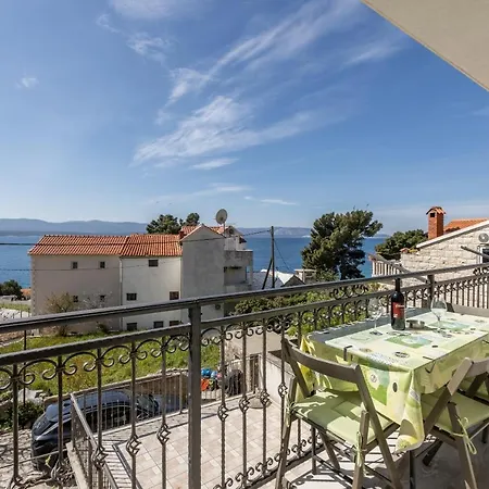 Petra Appartement Bol