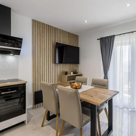 Apartment Petra